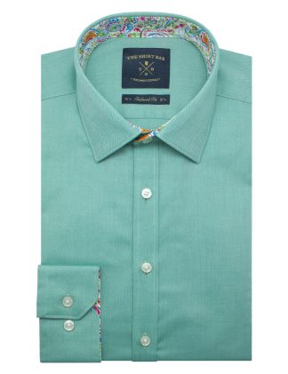 Solid Green Oxford Slim / Tailored Fit Long Sleeve Shirt