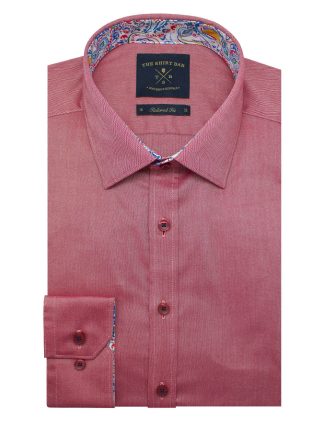Solid Red Oxford Slim / Tailored Fit Long Sleeve Shirt